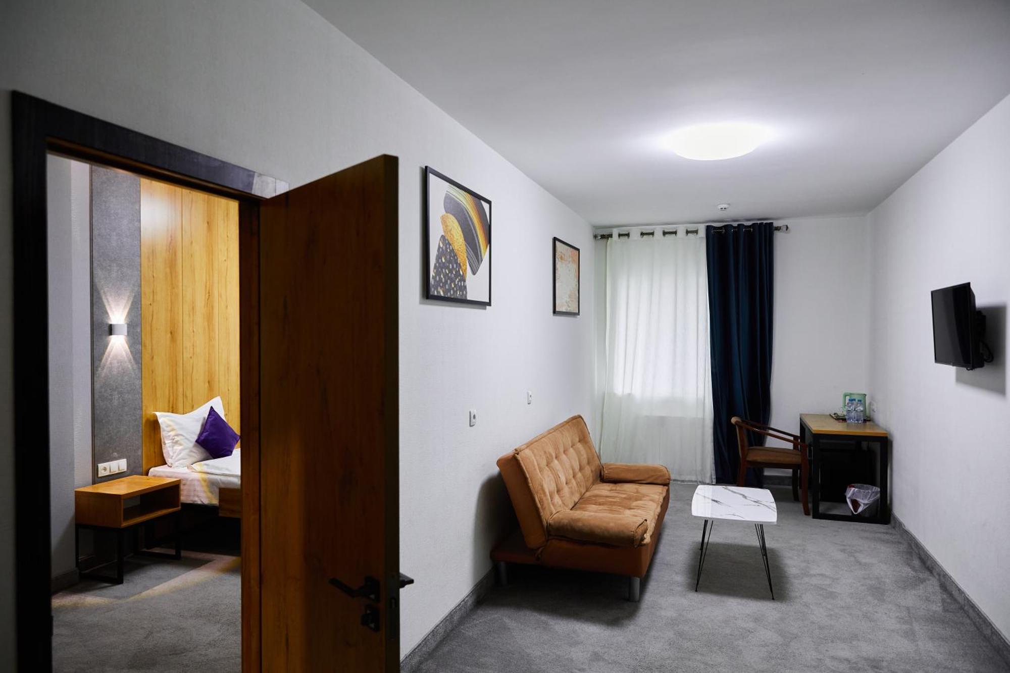 Art Plaza Hotel Tashkent Exterior photo