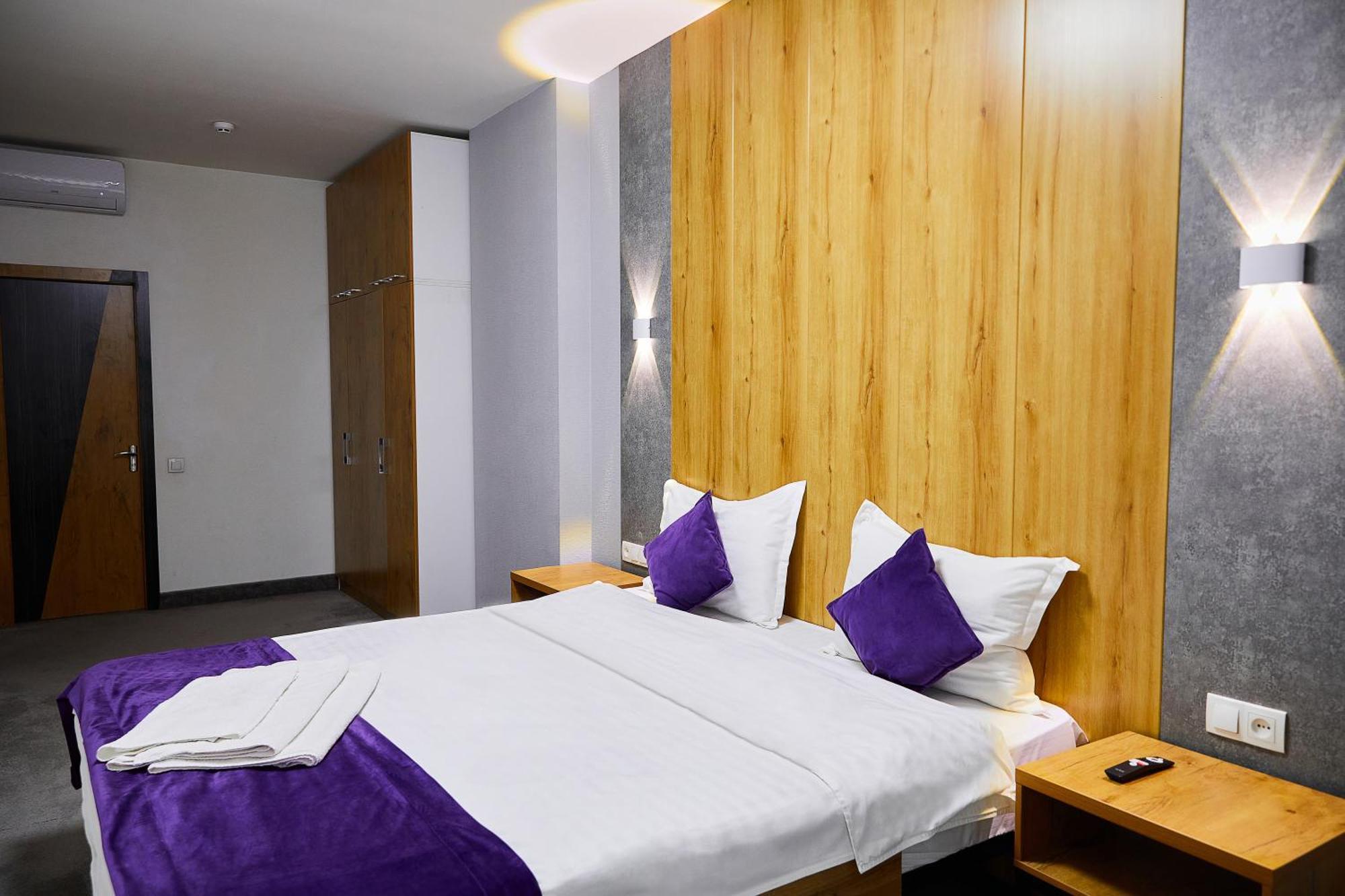 Art Plaza Hotel Tashkent Exterior photo